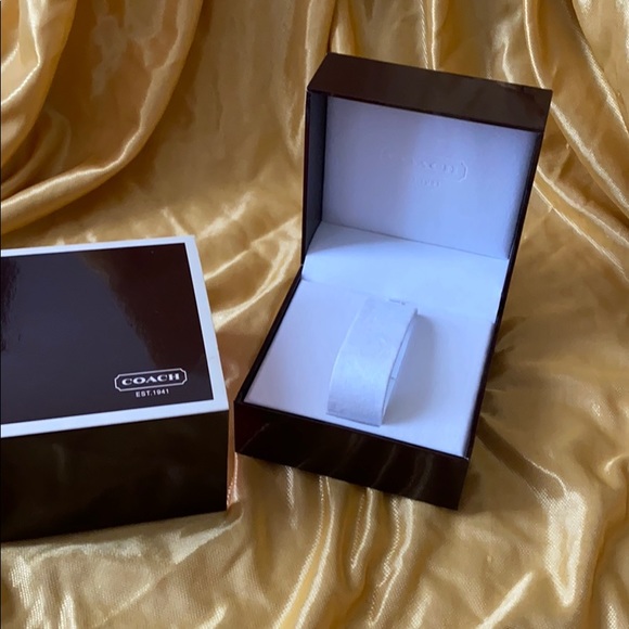 Coach watch - Picture 10 of 11